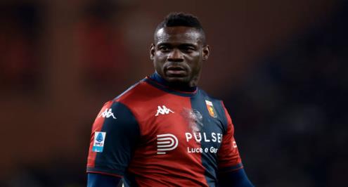 مدرب جنوى عن بالوتيلي: علينا إثبات أنه ما زال في مستوى الدوري الإيطالي